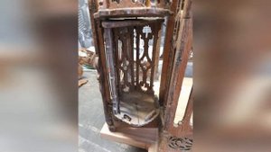 Реставрация антикварной клетки для певчих птиц в мастерской "Три Художника" в Нижнем Новгороде