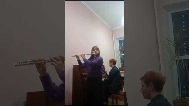 1. Ю.Должников. Романс "Ностальгия". 2. В. Попп. "Марш Лилипутов". смотреть онлайн