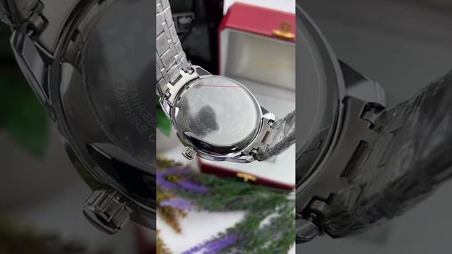 Кварцевые часы  Tissot с двойным календарем