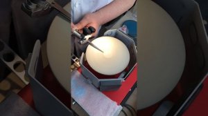 Полировка наличника парикмахерских ножниц на станке FD с эльборовой пастой