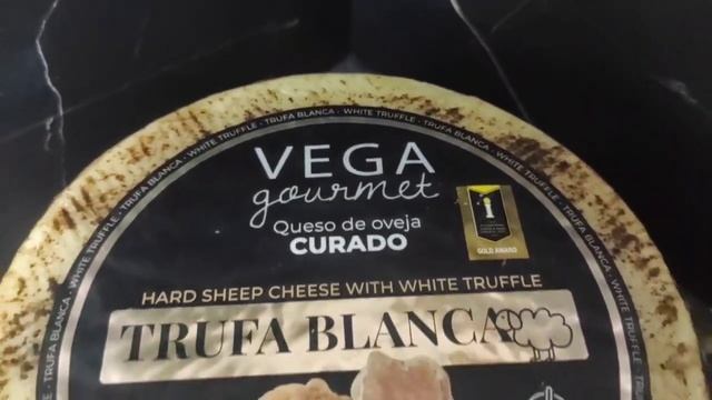 Испанский Овечий сыр выдержанный с белым трюфелем VEGA GOURMET CURADO TRUFA BLANCA Хамон и сыр.