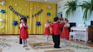 "Русский танец с ложками"