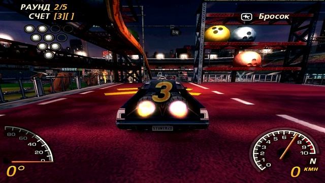 Играем в FlatOut 2 Боулинг смотреть онлайн