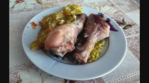 Рагу из кабачков с куриными голенями