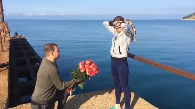 Красиво сделал предложение девушке