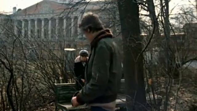 Вам и не снилось...(сцена в парке) смотреть онлайн