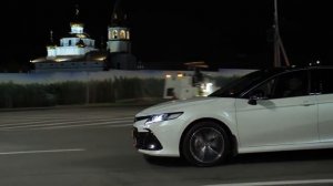 Toyota Camry  75  vs Kia K5 разница