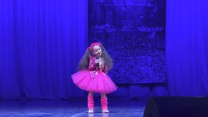 Битиева Анна (4 года) - Dance monkey (Tones and I)