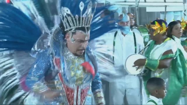 AO VIVO | Desfile Oficial das Escolas de Samba de Niterói no Caminho Niemeyer смотреть онлайн
