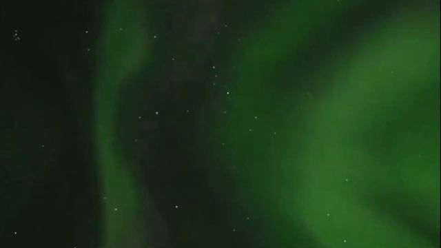 Небывалое полярное сияние из за вспышки на солнце
