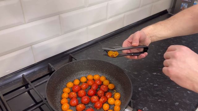 Салат «три томата» (three tomatoes) - надоели обычные салаты, смотрим, готовим, наслаждаемся.