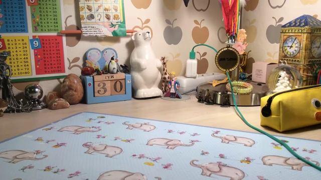 Отличия между настольными играми новинка монополия с устройством/настольная игра миллионер. смотреть онлайн