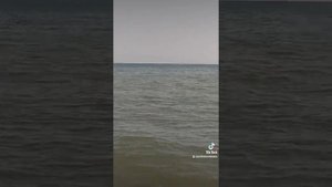 сентябрь месяц на берегу в дербенте