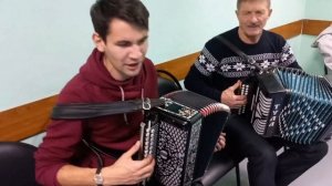 Песня на стихи С. Есенина "Не жалею, не зову, не плачу" под гармонь
