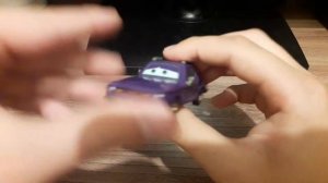 Распаковка злодея из тачек 2