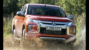 Тест-драйв Mitsubishi L200 2019 года на бездорожье.