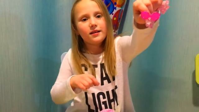 Валя открывает Чемодан LOL / Показ мод от кулол LOL смотреть онлайн