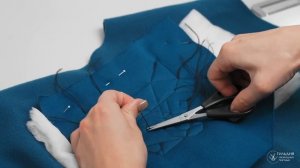 Объёмная геометрическая вышивка с аппликацией