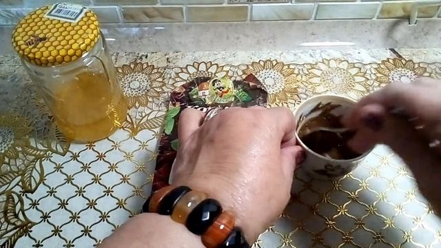 ЕСЛИ  СКАЧЕТ  ДАВЛЕНИЕ. РЕЦЕПТЫ  ОТ  ДАВЛЕНИЯ