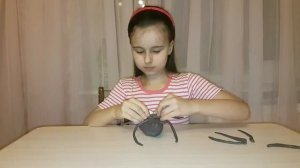 ПАУК БОЛЬШОЙ .ДЕЛАЕМ ИЗ ПЛАСТИЛИНА КАК СДЕЛАТЬ??????