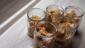 Тушенка из мясо бройлера с перловкой.