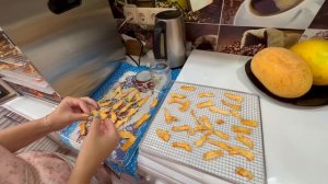 Мои огромные заготовки. Сушеная дыня, яблочная пастила, вяленый перец и целые горы всего вкусного?