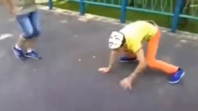 Олег до того как стал известен какает непонятное сущево какает как наруто