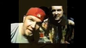 Limp Bizkit - Walking Away (Slideshow)