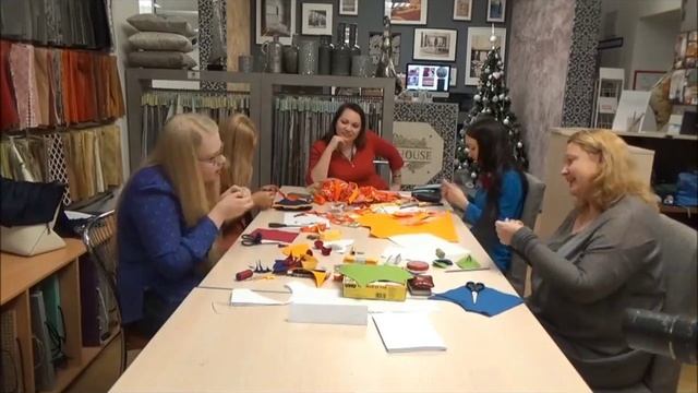 Мастер-класс Анастасии Гавриловой "Дизайнерское украшение своими руками" в Клубе Современной Женщин смотреть онлайн