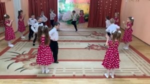 Танцевальный номер .Полька "Не шали"