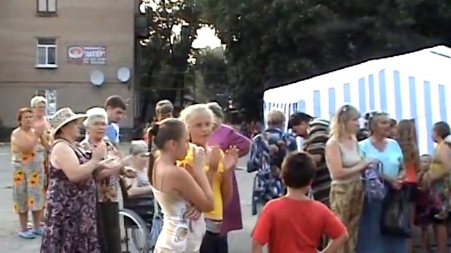 Лисичанск Благотвор концерт в городе Пиволье смотреть онлайн