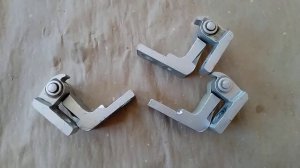 петля двери Skoda Octavia tour