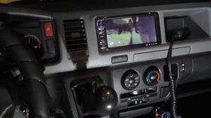 Toyota HiAce 2011 года с магнитолой LeTrun