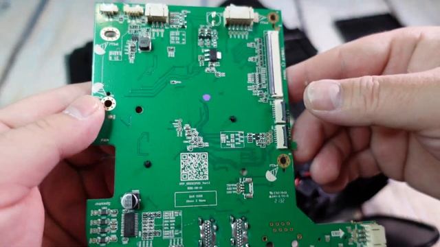 Розбiрка Проектора Thundeal TD97 WiFi Full HD