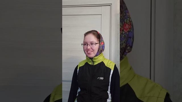 Боремся с сиплым звуком и свистом на высоких нотах в головном регистре смотреть онлайн