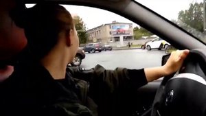 Уроки вождения. Первый выезд в город, после учебного круга на площадке.