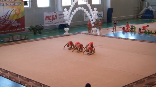Групповое упражнение. Команда СДЮСШОР №2. 7.04.2013г. смотреть онлайн