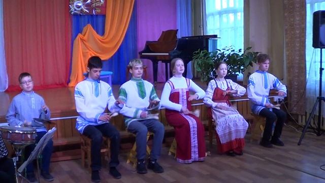 Муз.И.Дунаевского "Ехал я из Берлина" исп.ансамбль ложкарей "Горошина".г Нея ДШИ смотреть онлайн