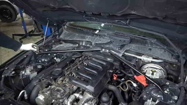 Впускной коллектор BMW снятие и чистка часть 1 смотреть онлайн