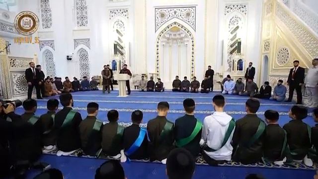 В понедельник в прекрасной шалинской мечети "Гордость мусульман" имени Пророка Мухаммада ﷺ смотреть онлайн