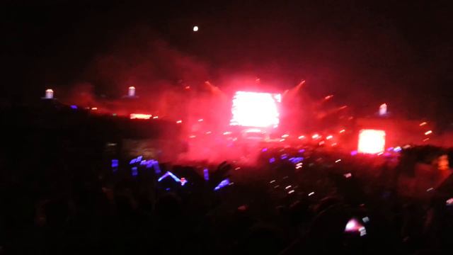 Tomorrowland 2012 -- Swedish House Mafia -- Greyhound смотреть онлайн