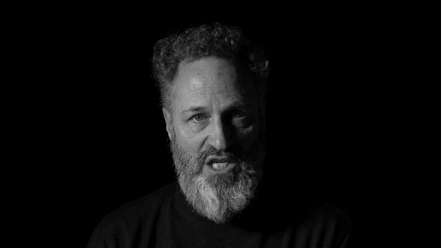 Scott Laird Berg as Richard III смотреть онлайн