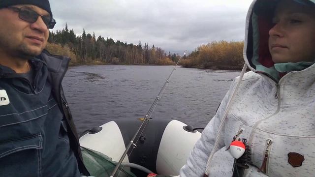 Сузуки 9.9(15) Ривьера 3600 и и загрузка 3х человек весом 300кг смотреть онлайн