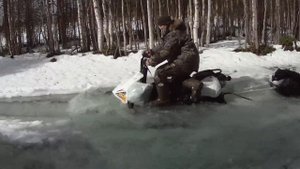 Снегоход Рыбинка по мокрому снегу