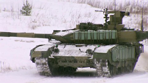 Грозное оружие - танк Т-90 М "Прорыв" - показали в действии