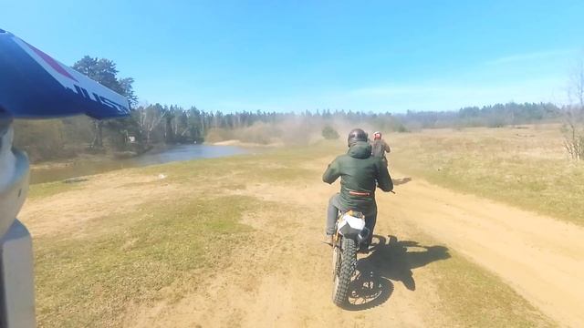 Enduro путешествие до разрушенной церкви чудотворца.часть 1. Suzuki drz 400 смотреть онлайн
