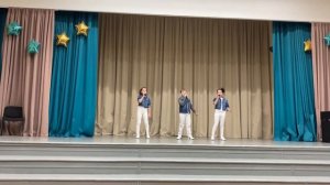 Трио Зарянка «Между нами дикарями»