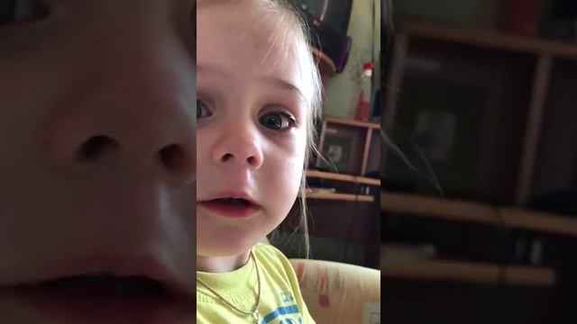 Дарина рассказывает про приведение))) смотреть онлайн