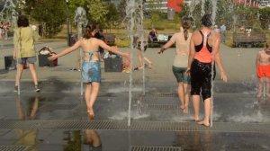 Funny fountains,wet girls and the joys of summer-4!/Веселые фонтаны,мокрые девушки и радости лета-4