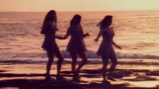 Gilberto Santa Rosa - Sin Voluntad (Official Video) смотреть онлайн